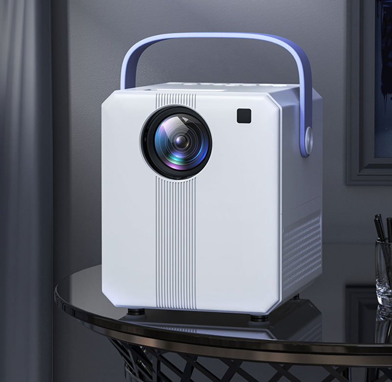 PORTABLE PROJECTOR